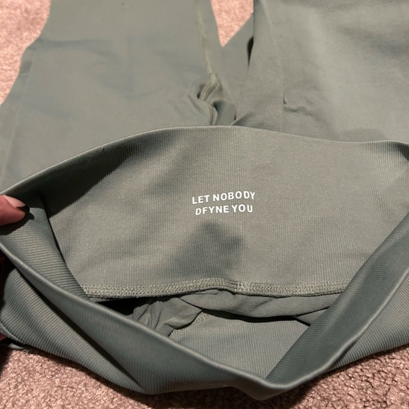 Dfyne Dynamic Leggings Sz Medium Olive/Sage Green - Picture 6 of 6